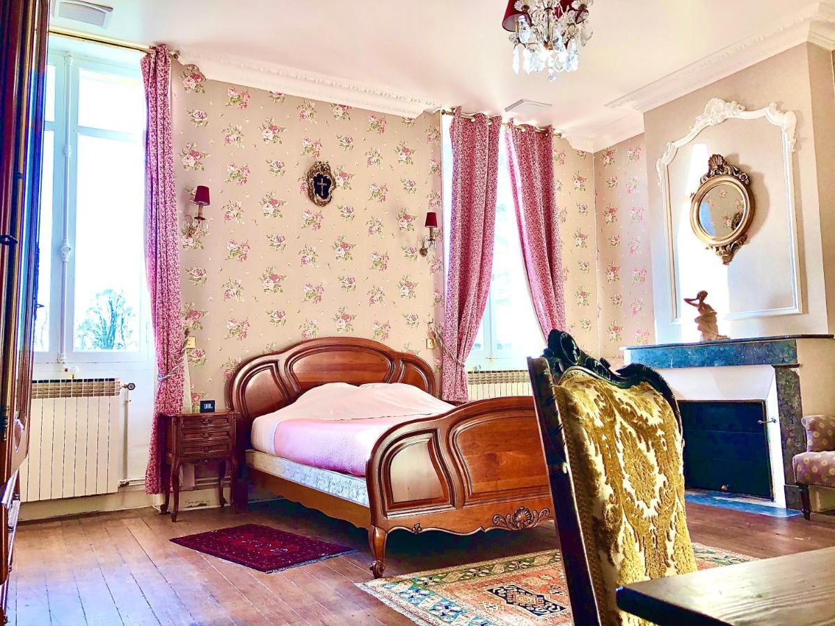 Chateau Gunes Cissac-Medoc Bagian luar foto